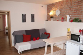 Отель Comfortable apartments under the St. Barbara´s Cathedral  Кутна-Гора